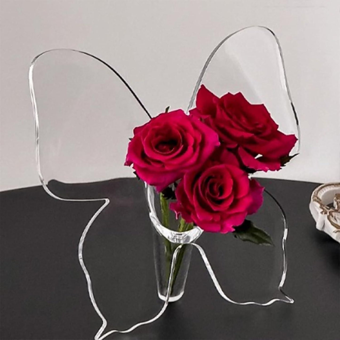 🦋 Clear Butterfly Frame Vase (1 Piece)